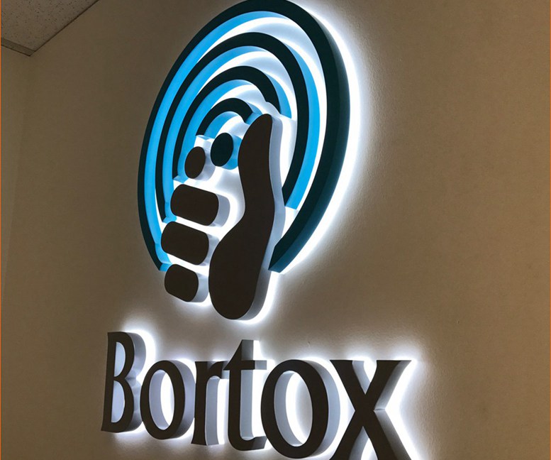 Outdoors Illuminated Channel Letters Stainless Steel Backlit Led Sign 407